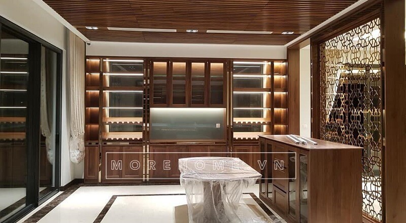 Mẫu tủ bếphiện đại gỗ óc chó cao cấp là sự lựa chọn lý tưởng cho những gia đình có khoảng bếp rộng rãi, sang trọng. Tủ bếp gỗ, tủ bếp gỗ tự nhiên, tủ bếp tân cổ điển
